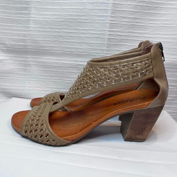 Sundance Nude Beige Strappy Sandals Made in Italy Size EU 38 | US 7.5 - 8 (S346) - Picture 2 of 7